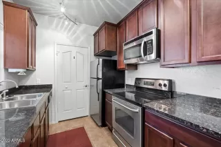 Photo #6: 6375668 Listing