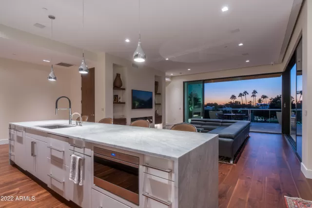 MLS: 6375687 Condo For Sale