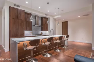 Photo #5: 6375687 Listing