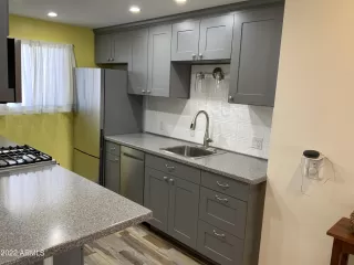 Photo #4: 6375730 Listing