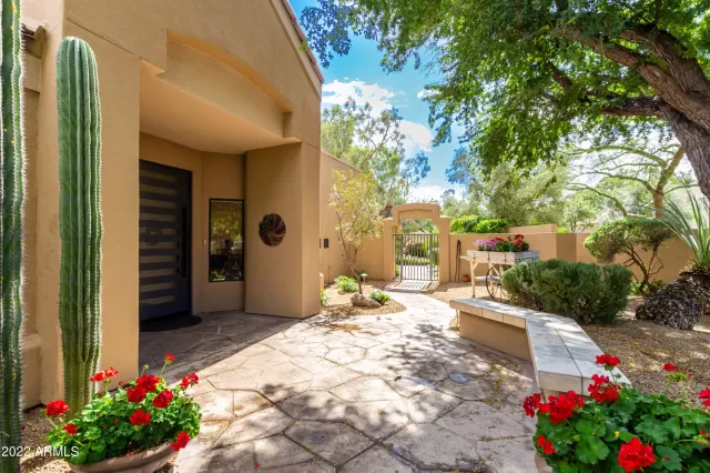 MLS: 6375743 Condo For Sale