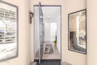 Photo #4: 6375743 Listing