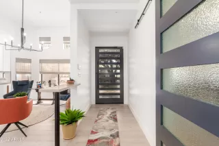 Photo #5: 6375743 Listing