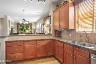 Photo #6: 6375808 Listing
