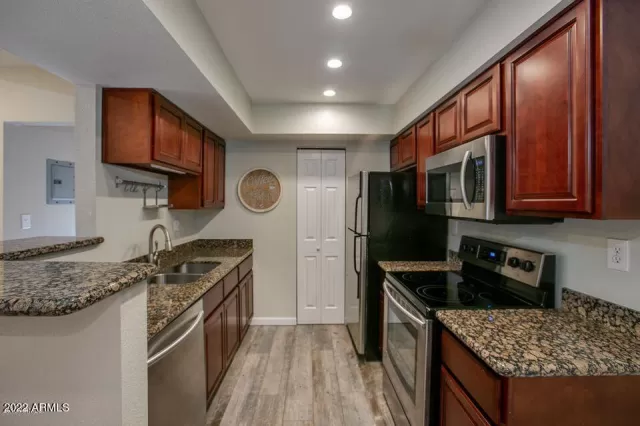 MLS: 6375837 Condo For Sale