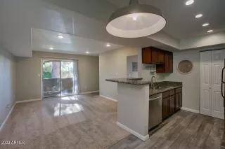 Photo #4: 6375837 Listing 