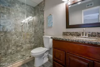 Photo #6: 6375837 Listing 