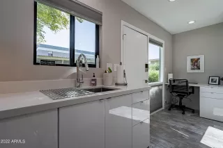 Photo #5: 6375956 Listing