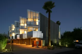 More Details about MLS # 6375989 : 3707 N MARSHALL WAY#2