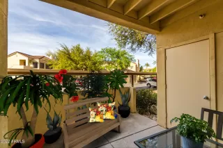 Photo #6: 6376127 Listing