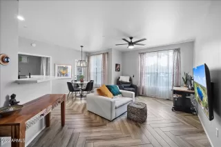 Photo #4: 6376133 Listing 