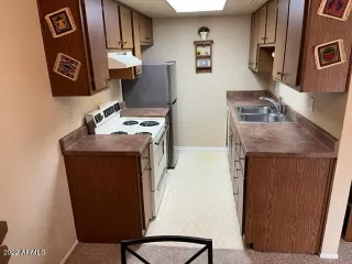 Photo #4: 6376154 Listing