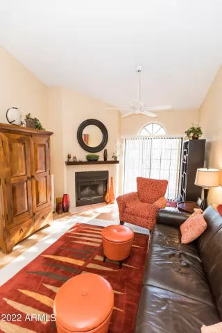 Photo #2: 6376267 Listing 