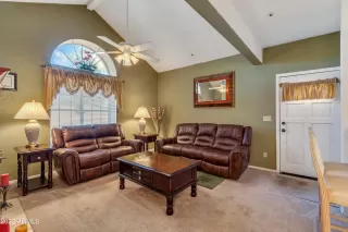 Photo #5: 6376678 Listing 