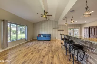 Photo #2: 6376698 Listing