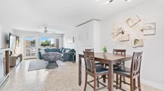 Photo #2: 6376912 Listing 