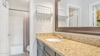 Photo #6: 6376912 Listing 