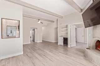 Photo #5: 6377121 Listing