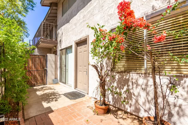 MLS: 6377127 Condo For Sale