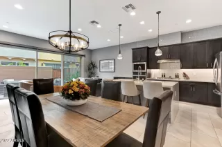 Photo #2: 6377151 Listing