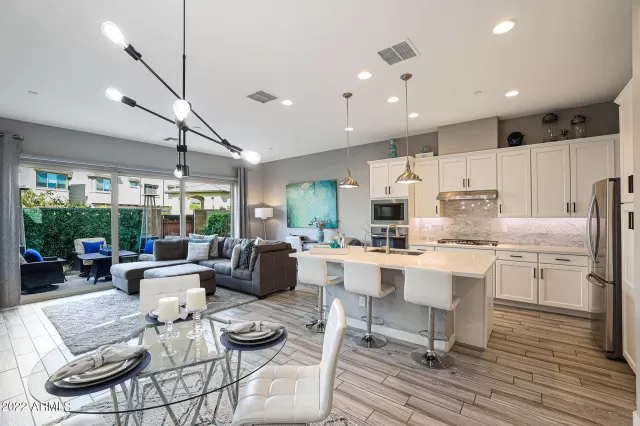 MLS: 6377223 Condo For Sale