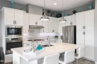 Photo #3: 6377223 Listing