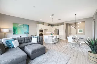 Photo #6: 6377223 Listing