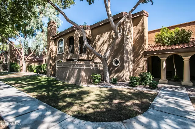 MLS: 6377273 Condo For Sale