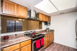 Photo #5: 6377273 Listing