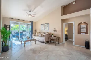 Photo #4: 6377274 Listing