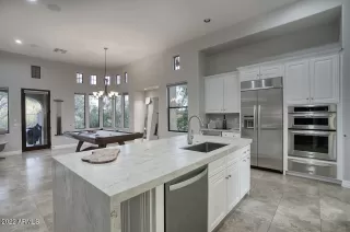 Photo #6: 6377461 Listing