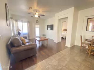 Photo #4: 6377935 Listing