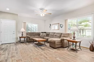 Photo #4: 6378006 Listing