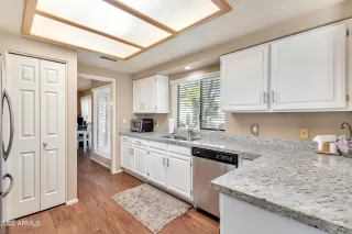 Photo #4: 6378489 Listing