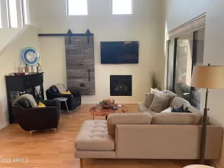 Photo #2: 6378613 Listing