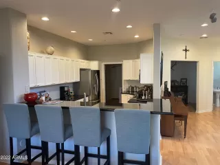 Photo #5: 6378613 Listing