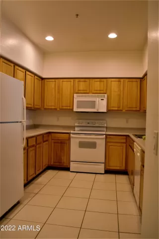 Photo #6: 6378695 Listing