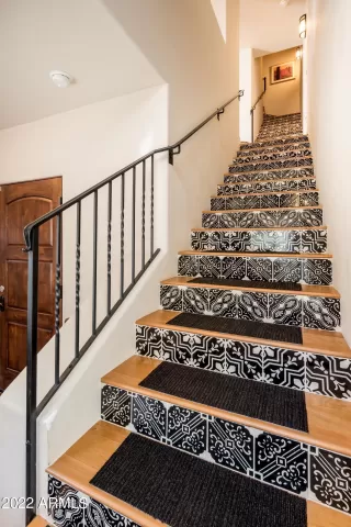 Photo #5: 6378838 Listing
