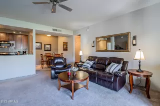 Photo #5: 6378953 Listing