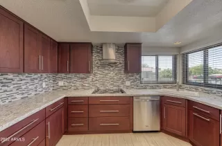 Photo #6: 6379122 Listing