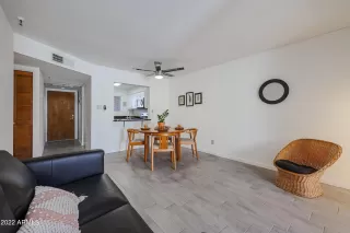 Photo #6: 6379137 Listing 