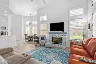 Photo #5: 6379239 Listing