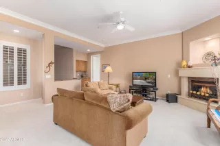 Photo #5: 6379417 Listing