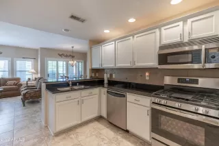 Photo #4: 6379440 Listing 