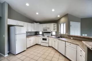 Photo #4: 6379481 Listing