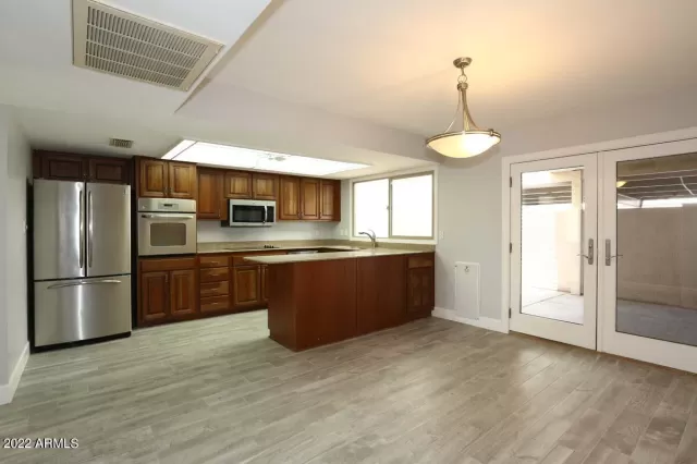 MLS: 6379648 Condo For Sale