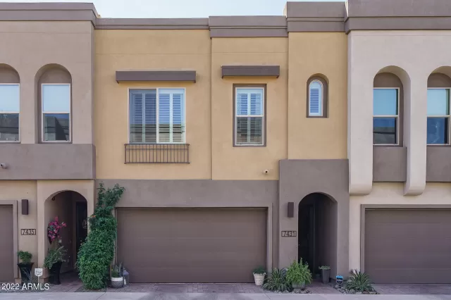 MLS: 6379702 Condo For Sale