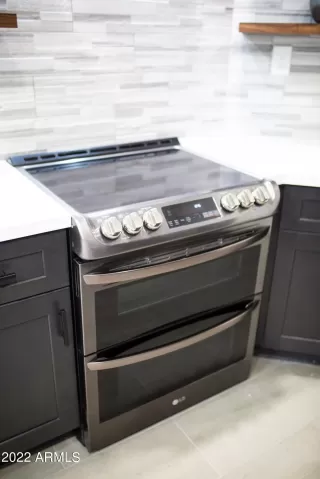 Photo #6: 6379705 Listing