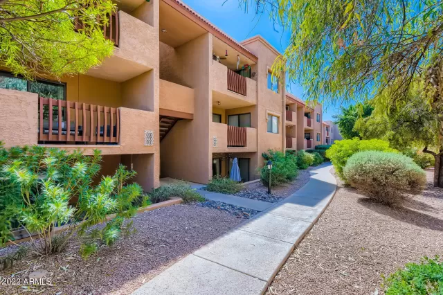 MLS: 6379939 Condo For Sale