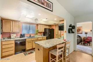Photo #2: 6379939 Listing